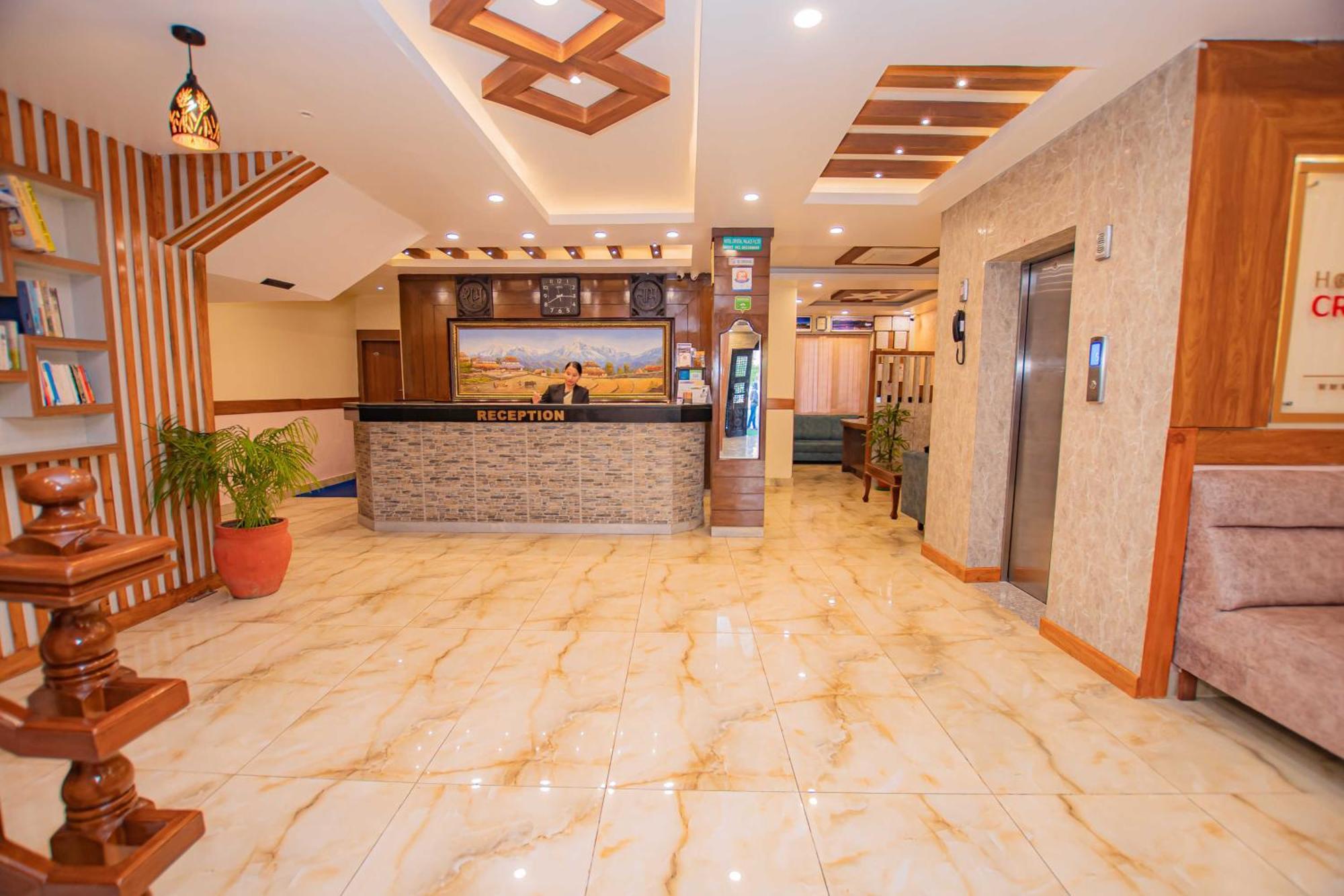 Hotel Crystal Palace Pokhara Eksteriør bilde