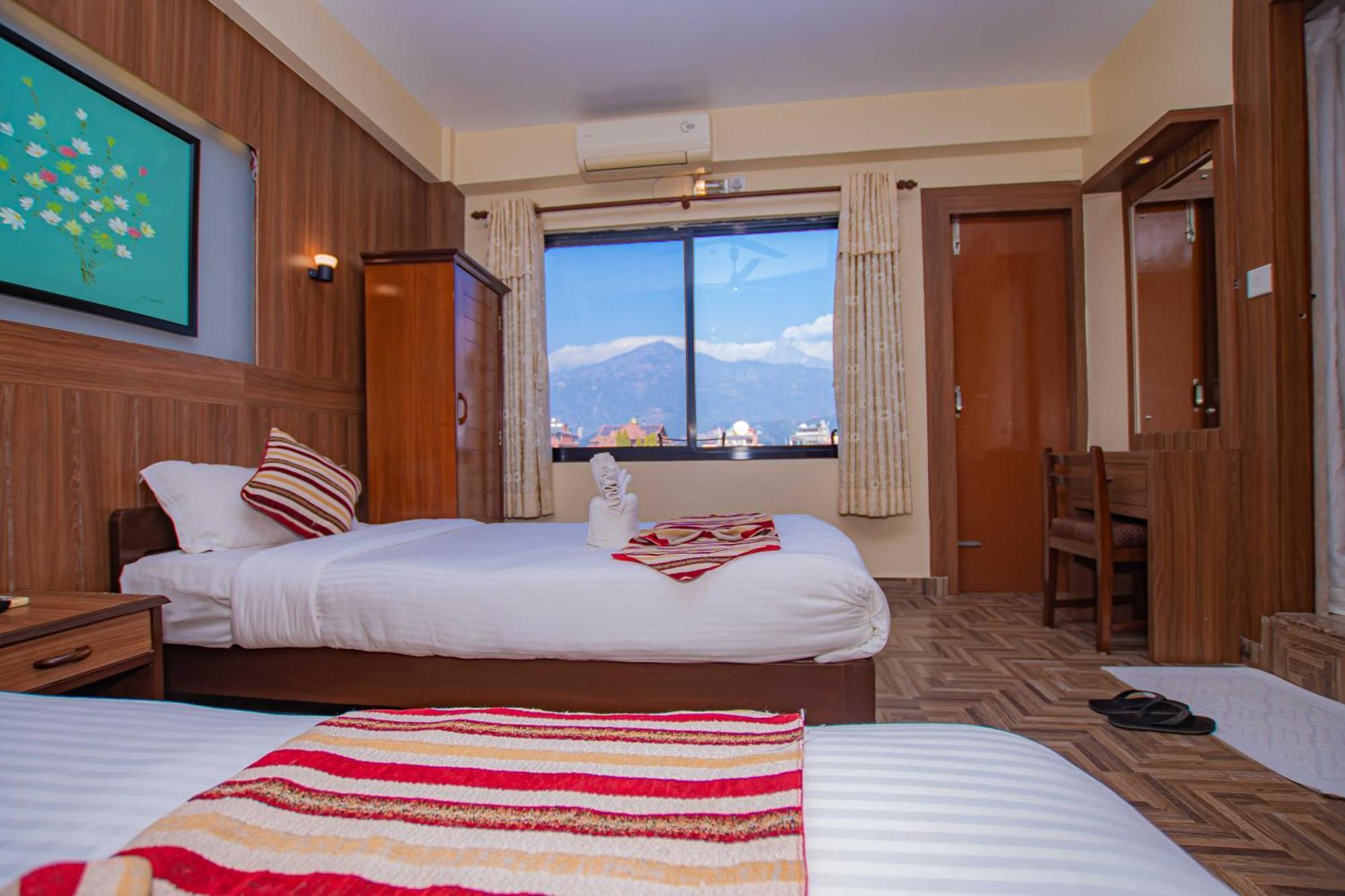 Hotel Crystal Palace Pokhara Eksteriør bilde